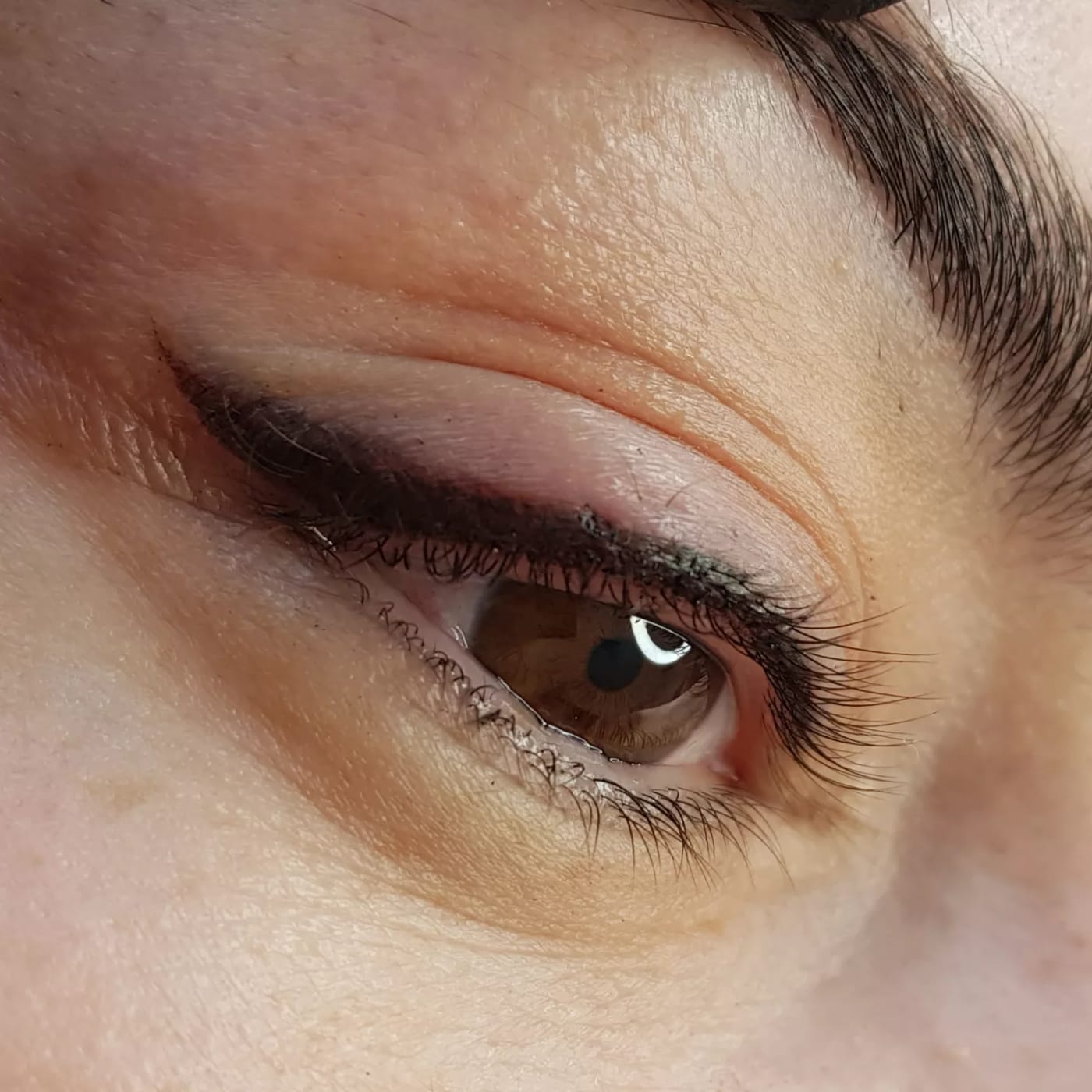 Kalıcı Eyeliner & Dipliner sonucu, İzmir Bornova stüdyodan