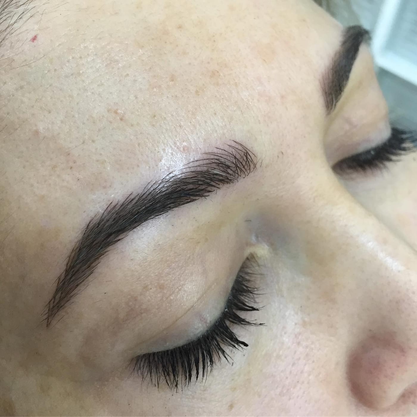 Microblading (Kıl Tekniği) sonucu, İzmir Bornova stüdyodan